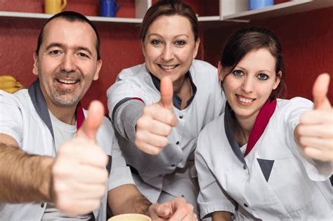 Mehr Verantwortung soll den Pflegeberuf attraktiver machen - Altenpflege