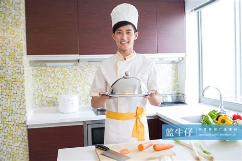 深圳做饭钟点工多少钱一小时？家里帮做饭小时工怎么样？-阿姨JOB家政服务平台