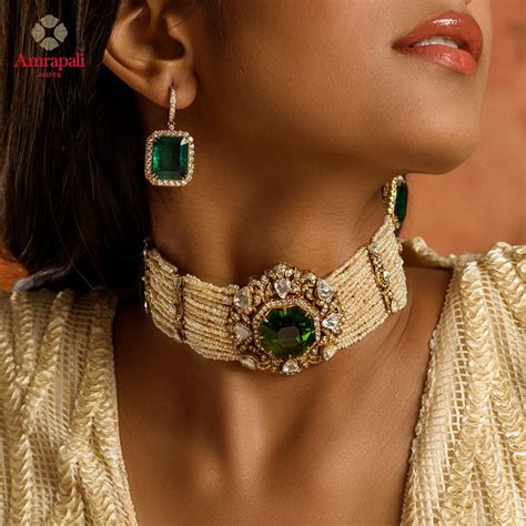 30+ Stunning Choker Necklace Designs To Elevate Your Bridal Look