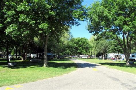East Tawas Michigan Campgrounds: Find Your Perfect Spot
