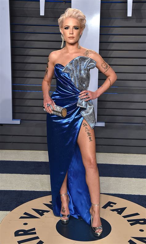 Halsey on Difficulties Coming Out Bisexual: 'How I Feel Is Not a Phase'