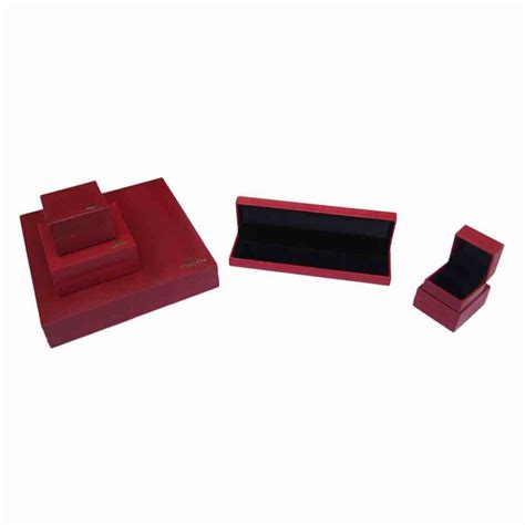 Buy quality Red Classic LiZ jewellery box in New Delhi