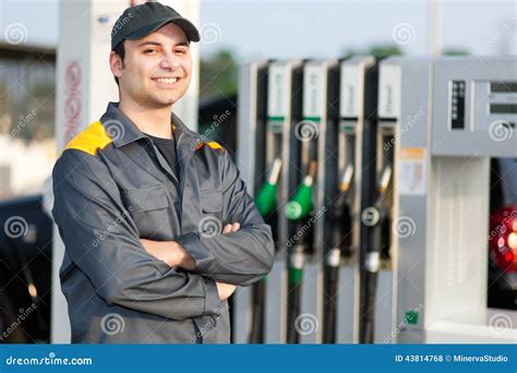 How Much Do Gas Station Employees Make at Marcos Hines blog