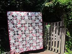 Quilt Patterns For Wedding Gifts by Kayakquilting A Wedding Gift Finish Quilt Patterns For Wedding Gifts