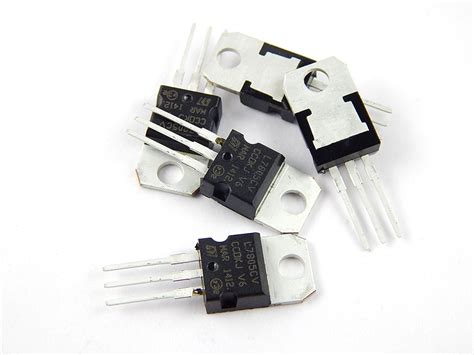 Family kart 7805 voltage regulator IC, 7812 voltage regulator IC ...