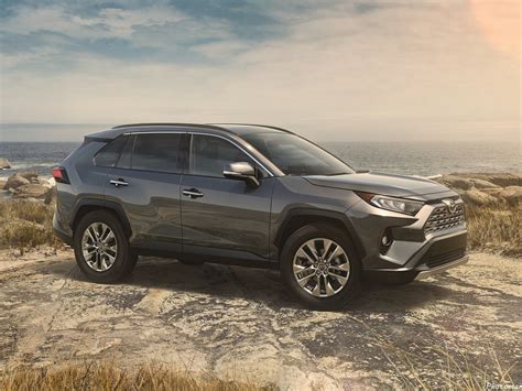 Toyota RAV4 2019 la cinquième génération au Salon de New York