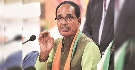 When Shivraj Chouhan arms and legs were broken in an accident people of ...