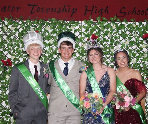 Streator High School names prom royalty – Shaw Local