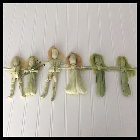 How to Make Lord and Lady Corn Dollies | Corn dolly, Corn husk dolls ...