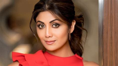 Shilpa Shetty Stuns In Mini Skirt And Off-shoulder Top - StarBiz.com