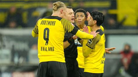 Dortmund's Erling Haaland fumes after Bayern loss: Referee was ...