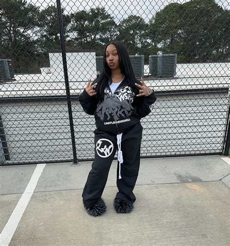 Kiaja Monae ᥫ᭡ (@kiajaamonae) • Instagram photos and videos