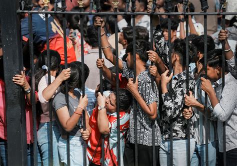 बेंगलुरु भगदड़: कौन था कहां? पुलिस अधिकारियों की ट्रैकिंग शुरू, होंगे ...