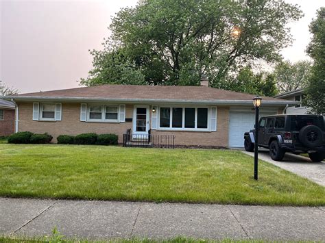 106 S Bobby Ln, Mount Prospect, IL 60056 - House Rental in Mount ...