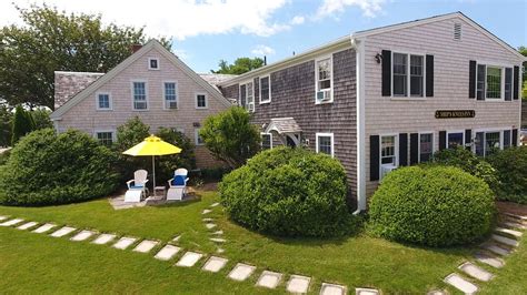 SHIP'S KNEES INN - 2025 Inn Reviews, Photos, Rate Comparison (East ...