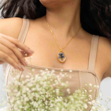 Bridgerton Blue Necklace – Leafy Affair