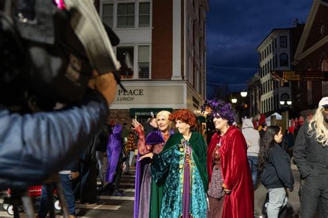 Photos: The best moments from Salem on Halloween 2025