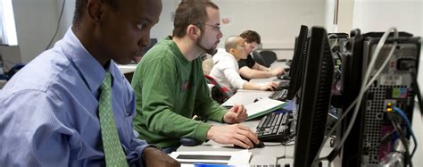 Information Technology Class 的图像结果