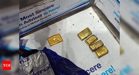 Smuggler Held At Kolkata Airport: Kolkata: Smuggler hiding gold bars ...
