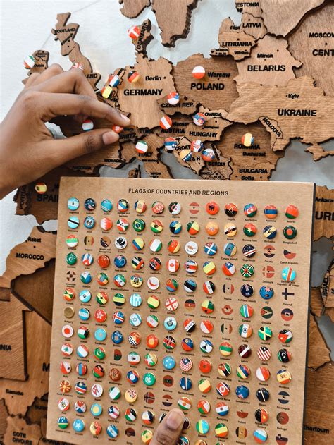 Load image into Gallery viewer, Set of Flags Push Pins for Wall Map