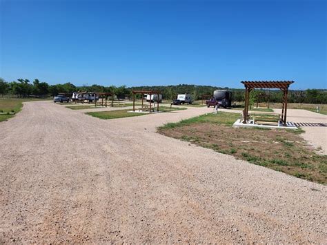 LIMESTONE CHARM RV PARK (Fredericksburg) - Campground Reviews & Photos ...