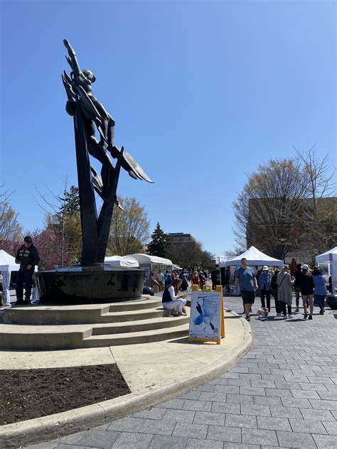 Artist Information - Birmingham Bloomfield Art Center