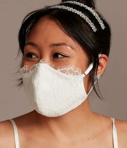 Female Mask Bride 的图像结果