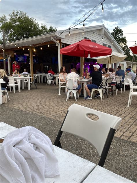 Joe's Older Than Dirt – Great Food, Live Music & Friendly Vibes