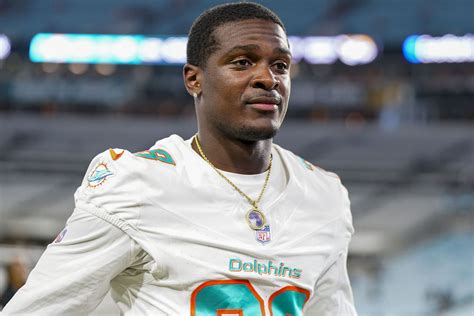 De'Von Achane injury update: Latest on Dolphins RB for Week 13 Fantasy ...
