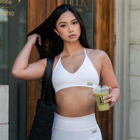 Chantelle Sia | SuperLink