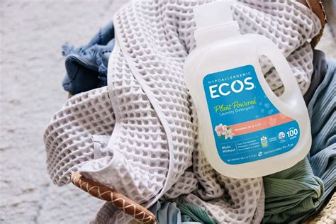 7 Common Toxins Found in Laundry Detergent - ECOS®