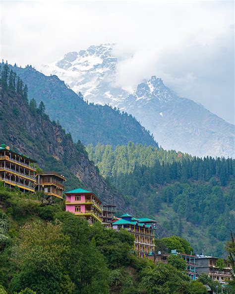 Book Hostel in Tosh @Discount Offers | Whoopers