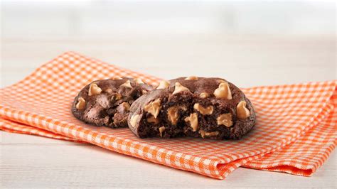 Chocolate Cookies with REESE’S Zero Sugar Baking Chips | Hersheyland