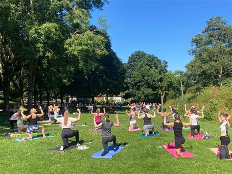 🌳 Park Yoga - FREE outdoor yoga at Yeovil Country Park., Yeovil Country ...