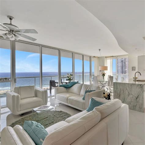 Find your perfect place in Pompano Beach 🐚 Your new corner sky ...