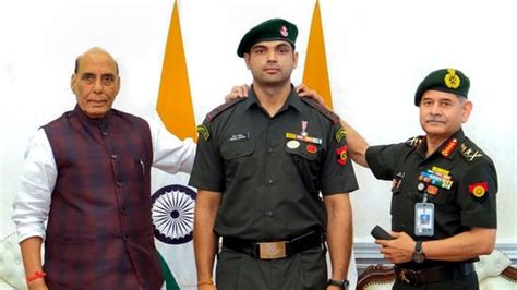 Neeraj Chopra conferred honorary rank of Lt Colonel by Defence Minister ...