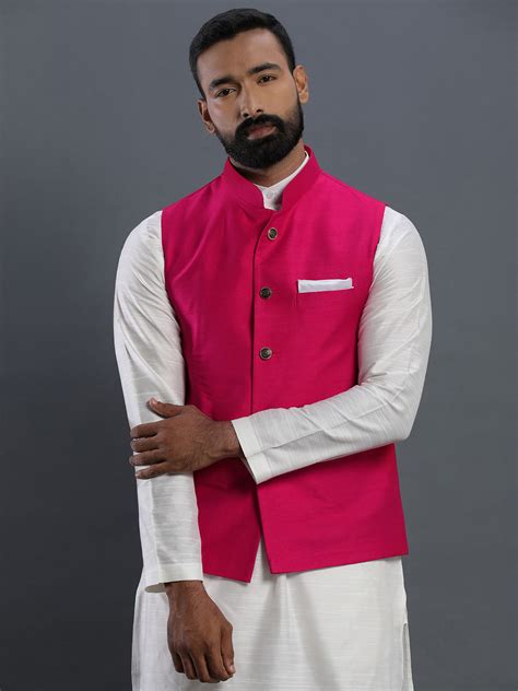 Rent / Buy Kurta Pyjama, Ethnic Jackets, Bandi & 3 piece Sherwani on ...