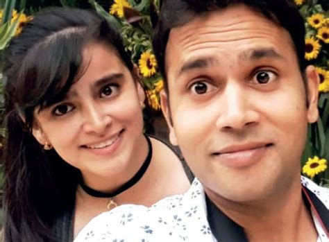 Checkmate: Indian chess player Nikhilesh Jain proposes to Colombian ...