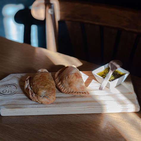 Mil Ocho Noventa | Empanadas argentinas caseras en #MilOcho90 | Instagram