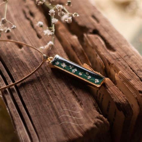 LeafyAffair: Buy unique preserved flower jewellery online in India ...