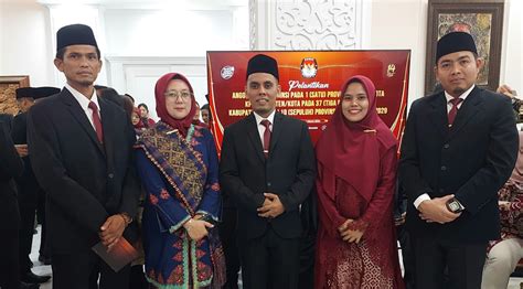 Lima Komisioner KPU Kampar Dilantik di Jakarta – kamparutama.com