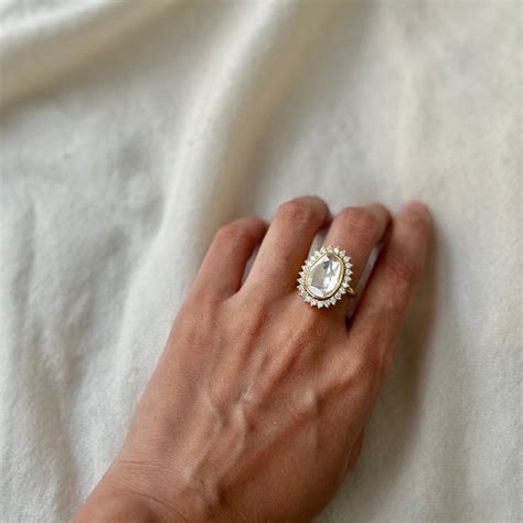 Eterno India - Modern Indian Heirloom