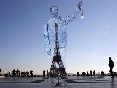 Liu Bolin. The Hacker Series | Meer