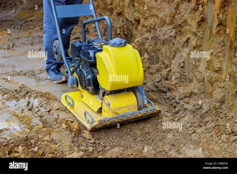 Using a Ground Compactor 的图像结果