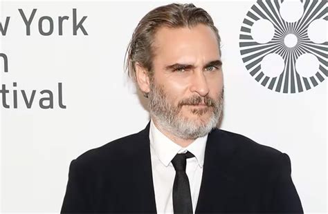 Joaquin Phoenix bio: net worth, age, height, weight, girlfriend, dating ...