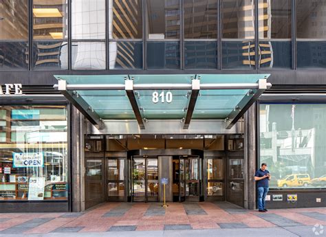 810 Seventh Ave, New York, NY 10019 - 810 Seventh Avenue | LoopNet