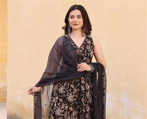 Black Hand Block Printed Cotton Suit - Set of 3