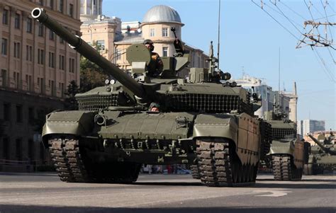 俄新批次T-90M坦克已交付 作战能力远超T-90_腾讯新闻
