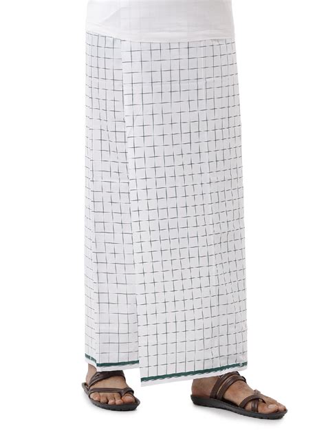 Men Cotton Blend Single Layer Assorted Colour and Printed Design Lungi ...