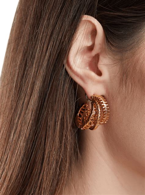 Chic Earrings That Perfectly Complement Short Hairstyles – Outhouse ...